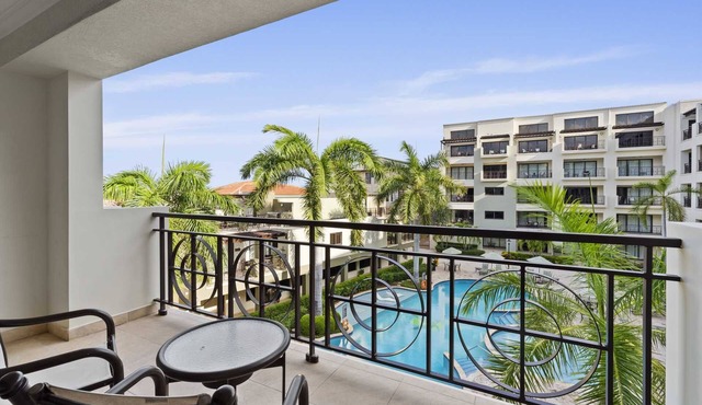 PC314 - Pool View - Couple or Family with kids - 1BR
