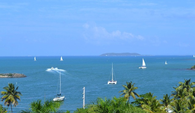 Peña Mar. Resort Setting With All The Comforts Of Home - Peña Mar! A/C ,TV, WiFi