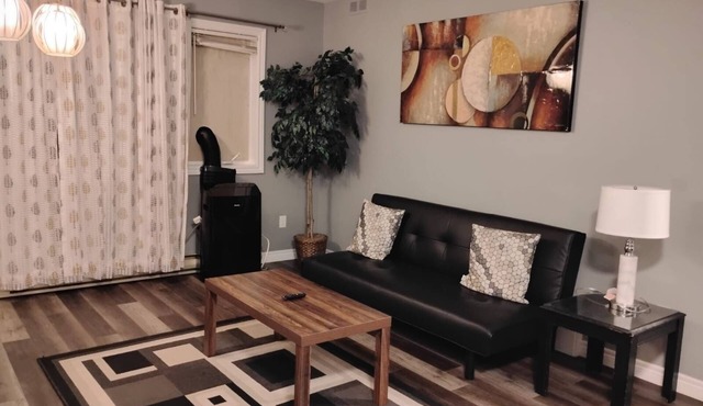 Peace Stay – Quiet 2BR Near Downtown