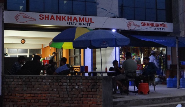 Peace, tranquillity and refresh apartment close to shankha park.