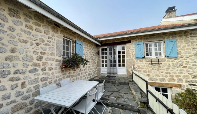 Peaceful Cottage with Private Terrace near Historic Sights and Outdoor Adventures