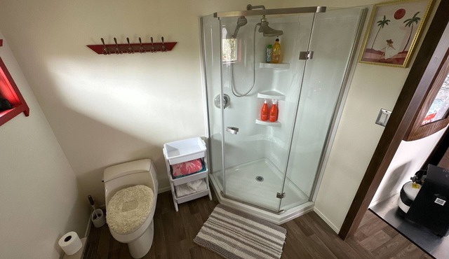 Peaceful 1-bedroom studio in Volcano