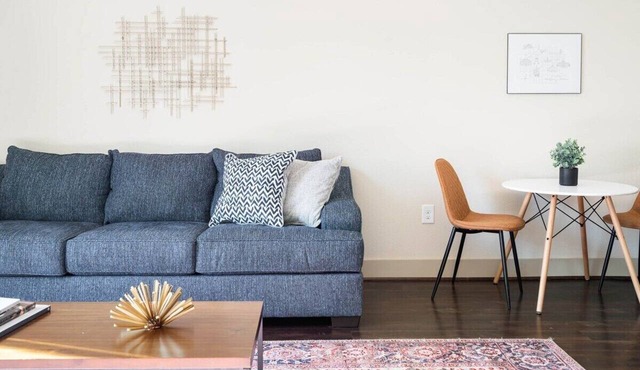 Peaceful 1BR Getaway | Balcony & Comfort