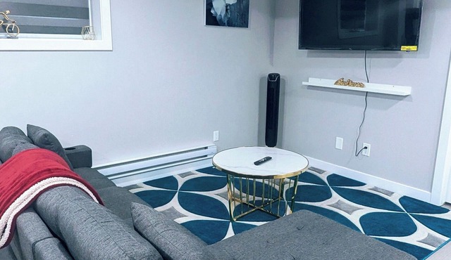Peaceful 2 Bedroom Guest Suite located at the SW Edmonton close to the airport.