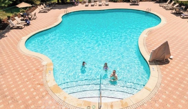 Peaceful 2BR Getaway w/Washer/Dryer + Minutes from Busch Gardens | 2 Units