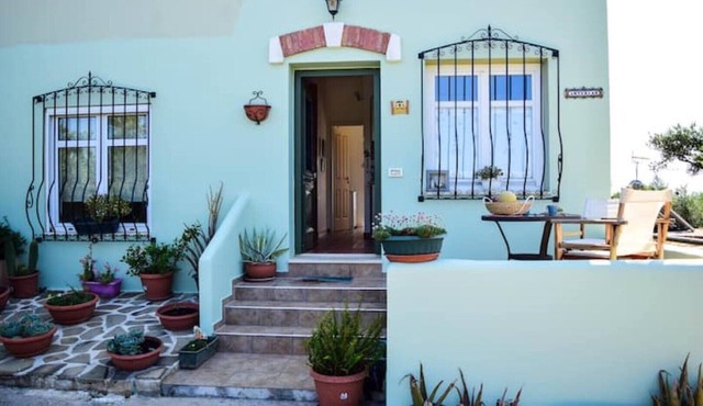 Peaceful and spacious countryside apartment. MaGea Asterias