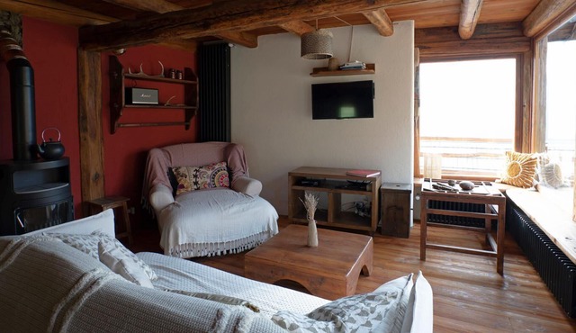 Peaceful Baita With Stunning Views