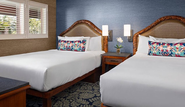 Peaceful Bayfront Queen Stay 2 units at Catamaran Resort & Spa