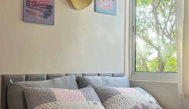 Peaceful Condo with Pool along Tagaytay Road