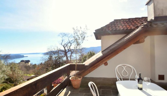 Peaceful Cottage in Cargiogo with Private Terrace