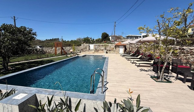 Peaceful Countryside Escape with Pool - 4 Bedrooms & Full Comfort