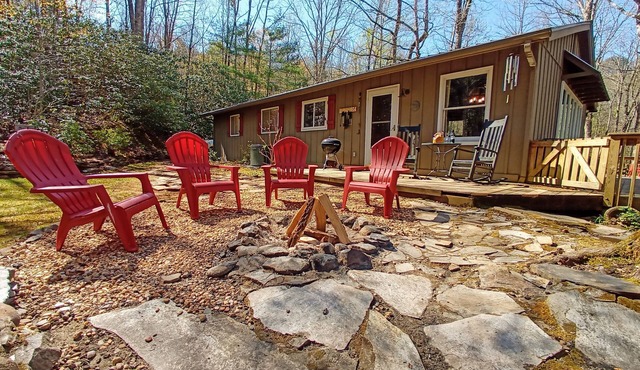 Peaceful family retreat near the Nantahala Outdoor Center