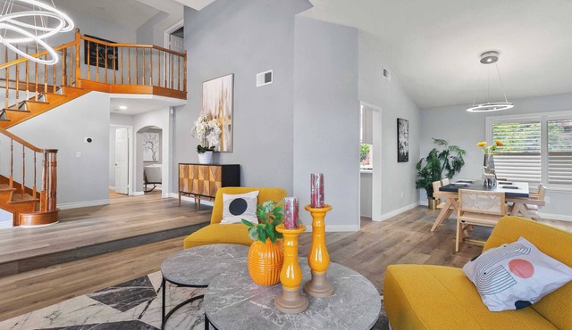 Peaceful Hillside 4BR Retreat｜w/Main Floor Bedroom & Backyard｜Pet-Friendly#41742