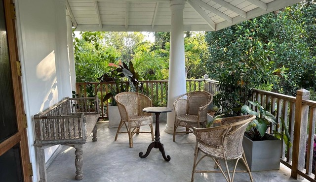 Peaceful jungle villa - 3 Ensuite Bedrooms, Infinity pool & 10 mins to the beach