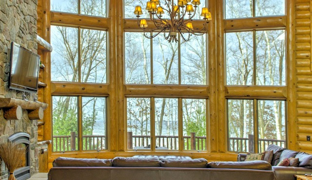 Peaceful LARGE lakefront property on Castle Rock Lake near WI Dells