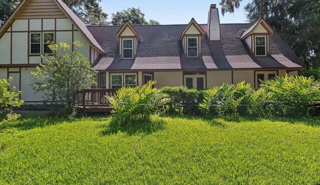 Peaceful River Front Home