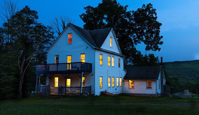 Peaceful, Secluded, Sunny 6+ Bedroom on 187 Acres in delightful Mountain Dale