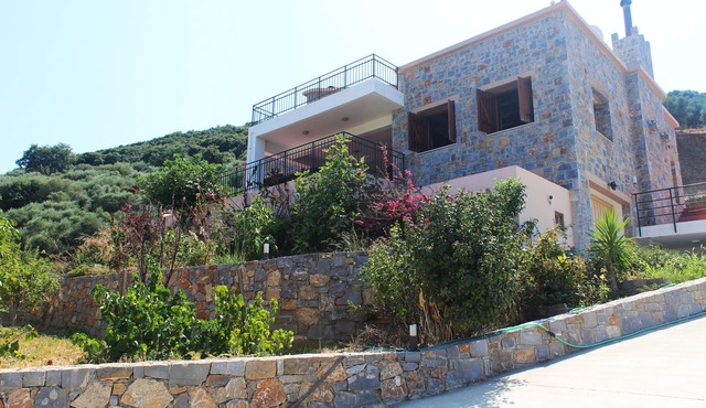 Peaceful Secluded Villa 'Daphne' |Hersonissos