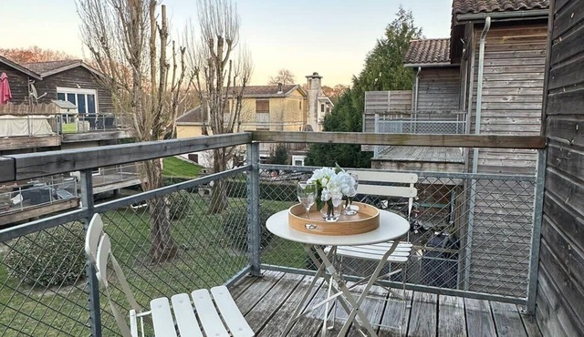 Peaceful Verdant Haven in Le Teic