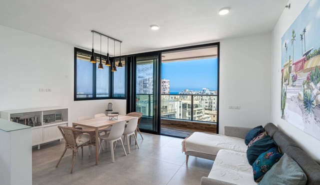 Peacefull 2BR Front Beach Bat Yam SAFE ROOM