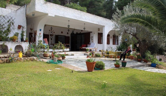 Peacefully situated holiday house close to the sea, garden, terrace | Korinthia,