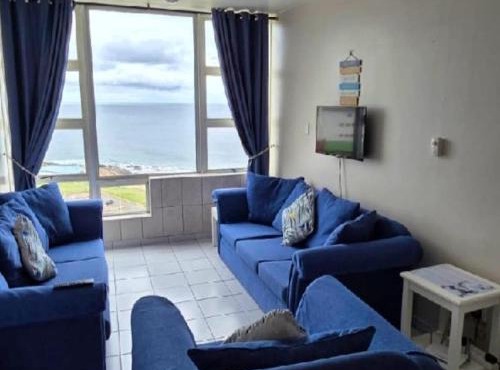 Peacehaven's Top Floor Gem 703