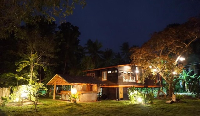 Peaceland Hostel