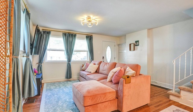 Pearl - A Phoenixville Retreat