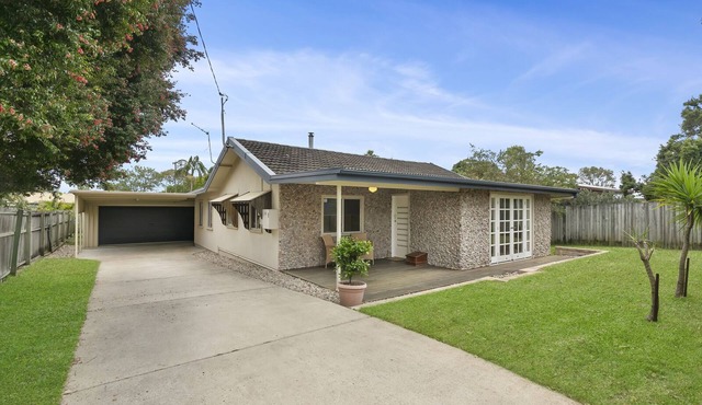 PEBBLE COTTAGE