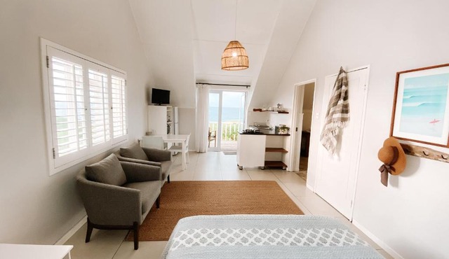 Pebbles Beach Cottage