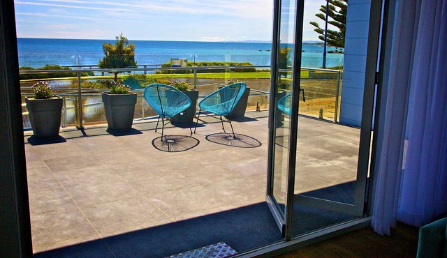 Penguin Beachfront Apartments