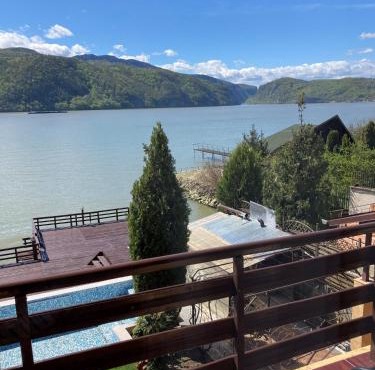 Pension La Ponton