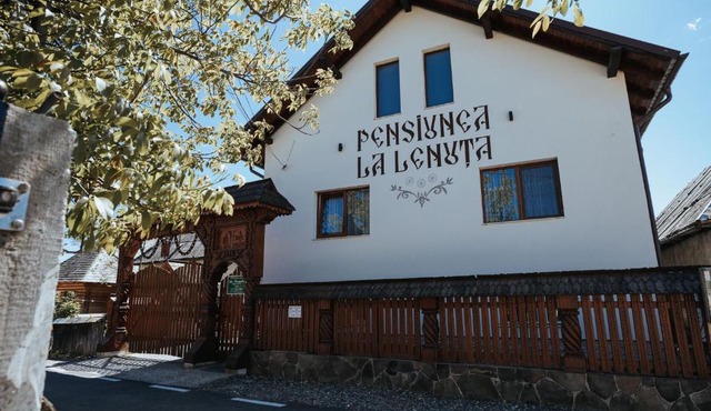 Pensiunea La Lenuta