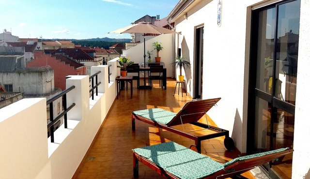 Penthouse Apartment in City Center, great views!