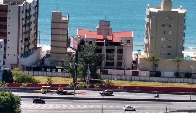 PENTHOUSE APARTMENT, with BEAUTIFUL SEA VIEW, 300 meters from the central beach, ITAPEMA, SC