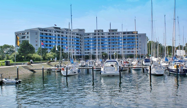 Penthouse apartment with Baltic Sea view to the sunny side - - with 2 x bedrooms, 2 x