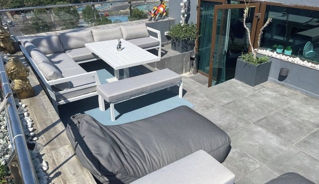 Penthouse complex TOP