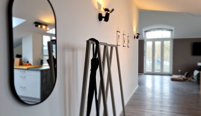 Penthouse in Waterfront Villa Including Wifi Parking Balcony Netflix