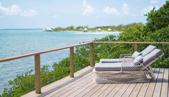 Penthouse Oceanfront Cabana