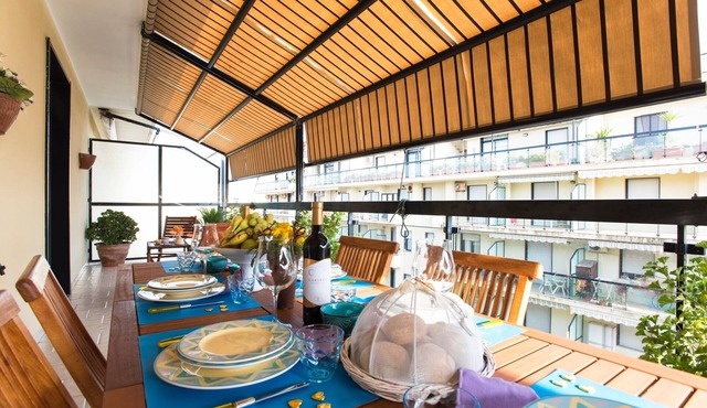 Penthouse sea view with large veranda near the beach, 3 bedrooms and 2 bathrooms