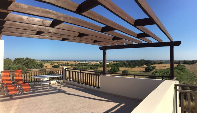 Penthouse studio with sea view near the airport
