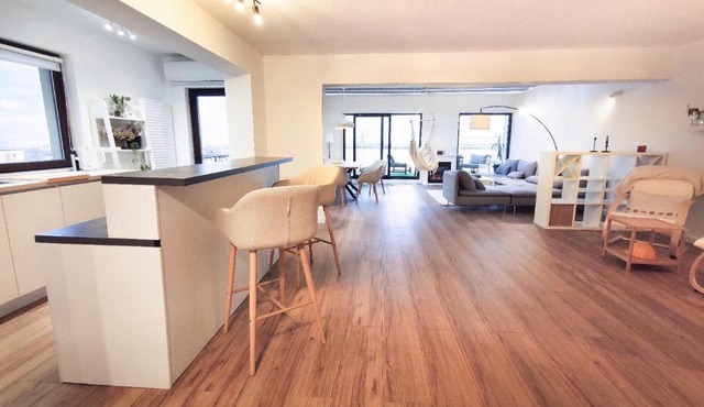 Penthouse View 29
