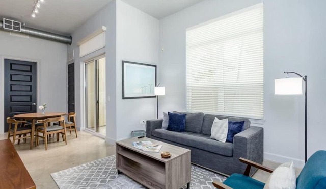 Peony At Millennium - Elegant 2 Bed Apt in Houston