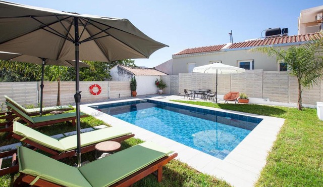 Peponas Residence