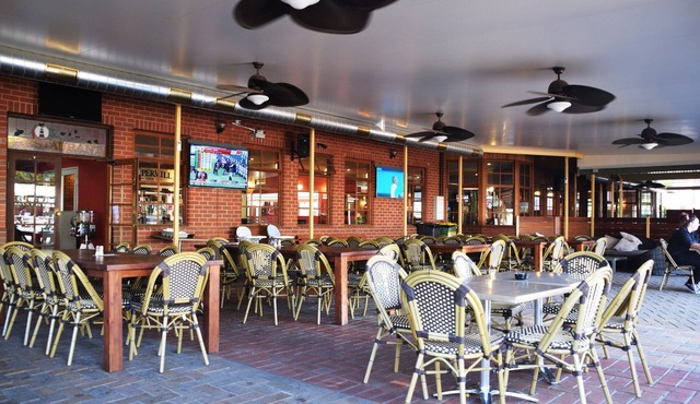 Peppermill Inn