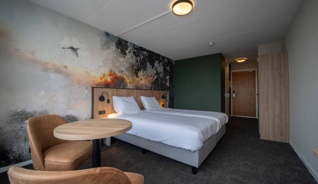 Perfect Base for Exploring Drenthe with Free Parking & Breakfast
