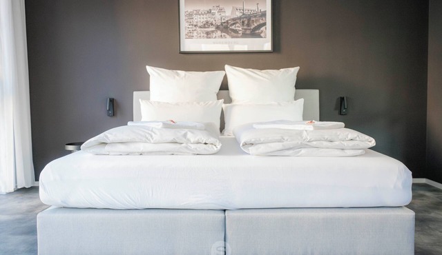 Perfect city center location, 107 sqm, directly at the opera house in suite flair!