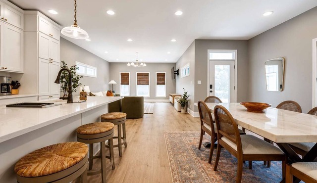 Perfect Downtown Location | Modern 3BR/3BA Home