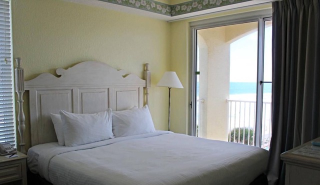 Perfect Getaway! BBQ and Picnic Facilities, Surfing, Pool, Near Parks