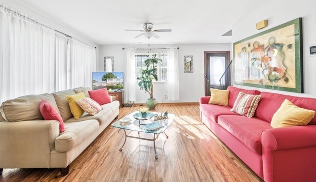 Perfect Private Getaway Minutes to Virginia Beach!